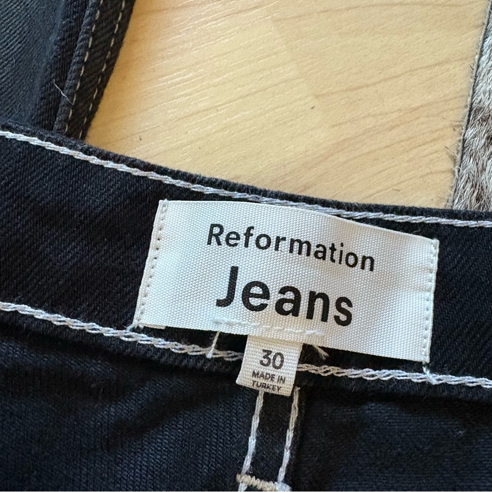REFORMATION Cynthia High Rise Straight Jeans In Glossy Black Size 30 - Picture 4 of 10
